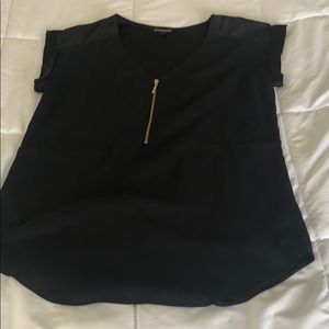 Brand new express top! Perfect for any occasion!